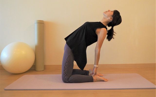 ラクダのポーズの注意点