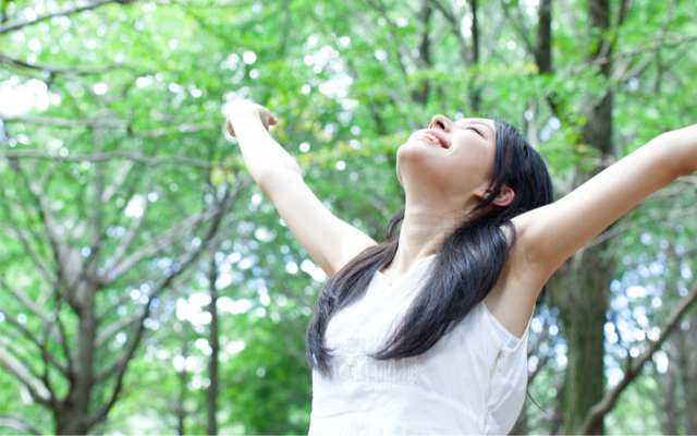 ヨガでする「深い呼吸」はなぜ大事？深い呼吸のメリット4つ